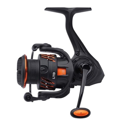 Savage Gear Orange LTD Spin Reel