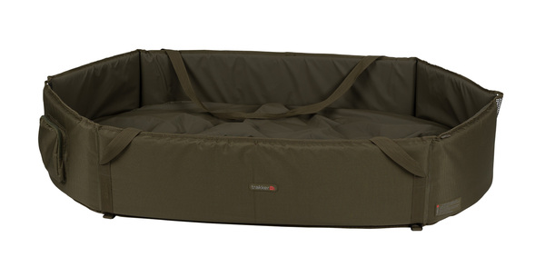 Trakker Sanctuary Deluxe Oval Crib Unhooking Mat