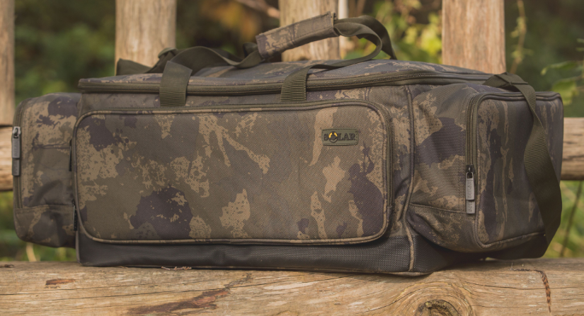 Solar Undercover Camo Carryall